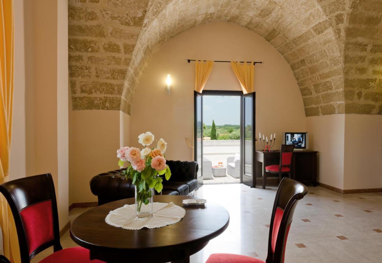 טוליה Amaregold Tenuta La Baronessa Resort מראה חיצוני תמונה