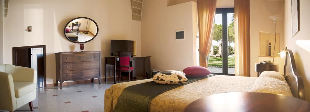 טוליה Amaregold Tenuta La Baronessa Resort מראה חיצוני תמונה