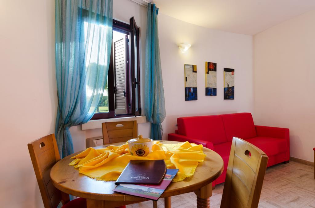 טוליה Amaregold Tenuta La Baronessa Resort מראה חיצוני תמונה