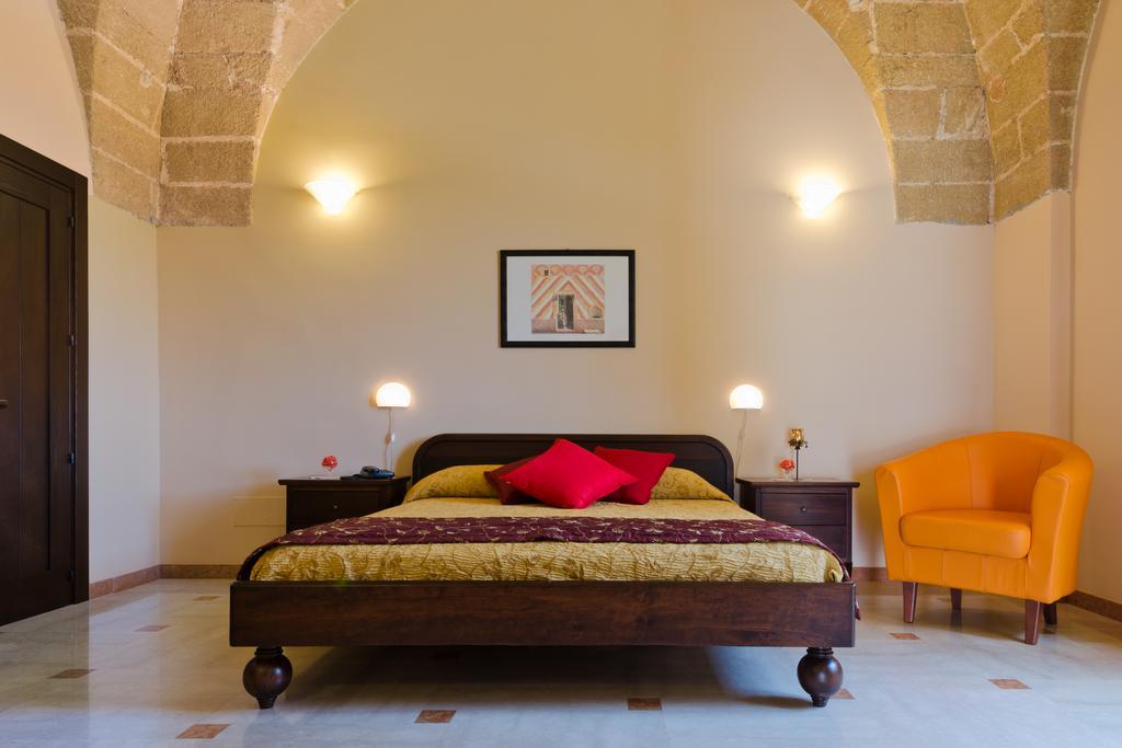 טוליה Amaregold Tenuta La Baronessa Resort מראה חיצוני תמונה
