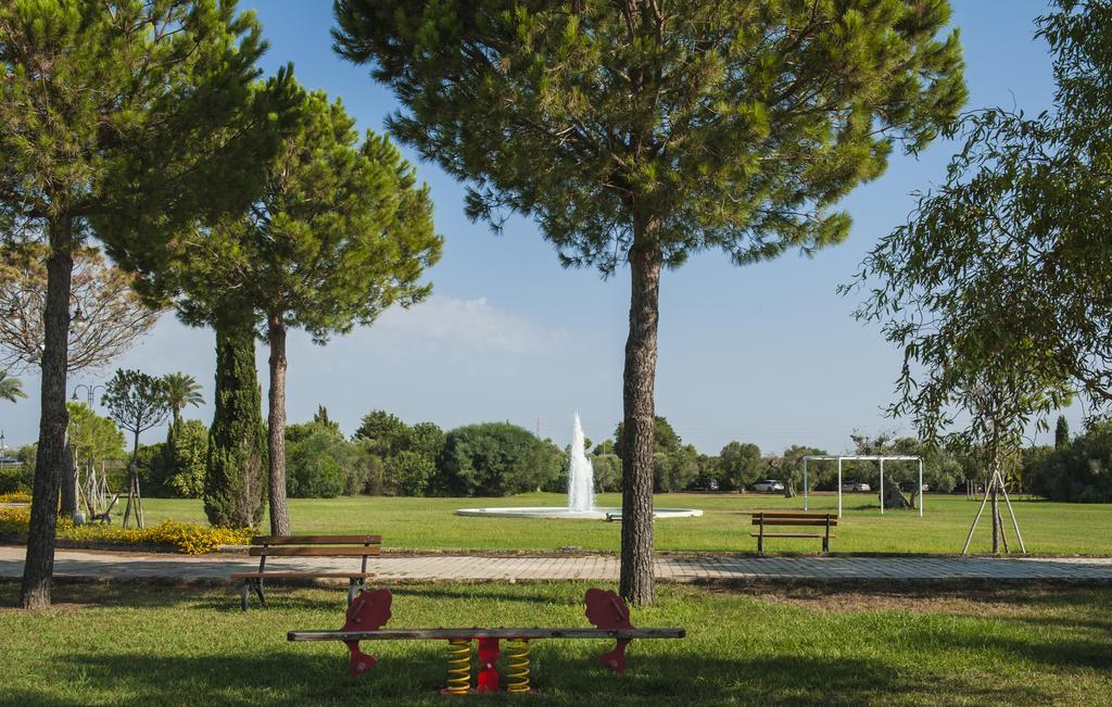 טוליה Amaregold Tenuta La Baronessa Resort מראה חיצוני תמונה