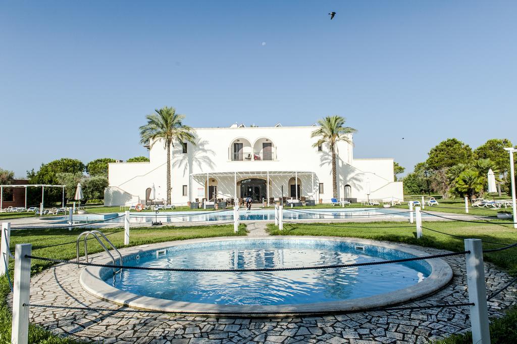 טוליה Amaregold Tenuta La Baronessa Resort מראה חיצוני תמונה