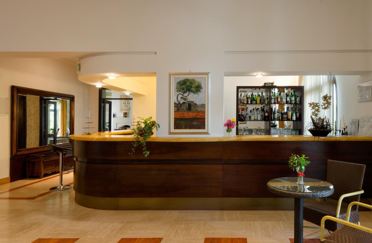 טוליה Amaregold Tenuta La Baronessa Resort מראה חיצוני תמונה
