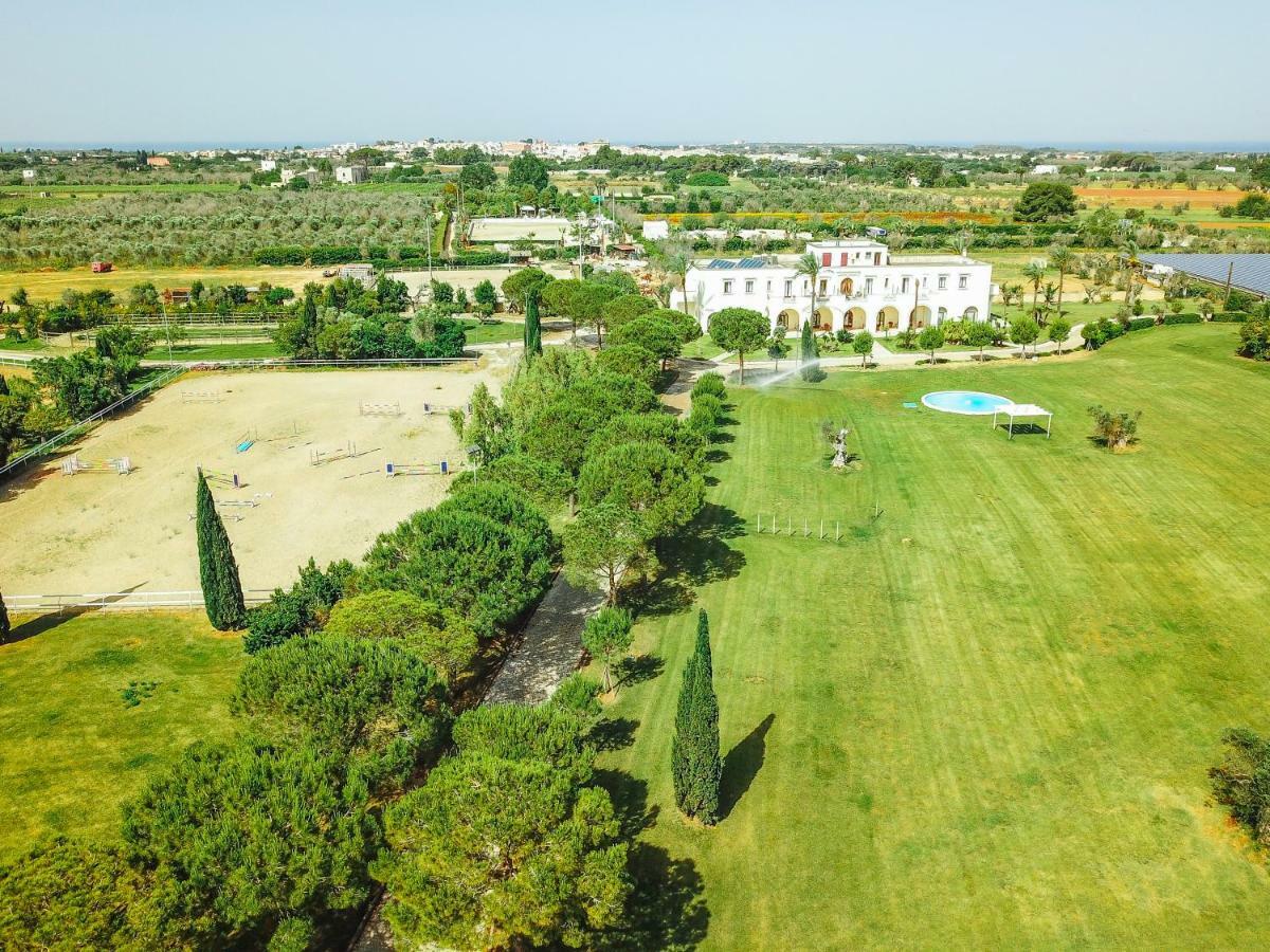 טוליה Amaregold Tenuta La Baronessa Resort מראה חיצוני תמונה